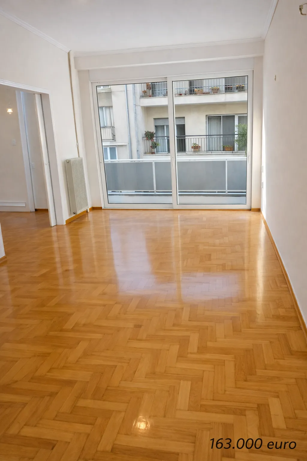 Διαμέρισμα 78 τμ,ΦΩΤΕΙΝΟ,ΑΝΑΚΑΙΝΙΣΜΕΝΟ,4ος όροφός ,μπαλκόνι 10 μέτρων